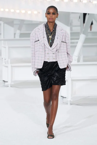 Look 4